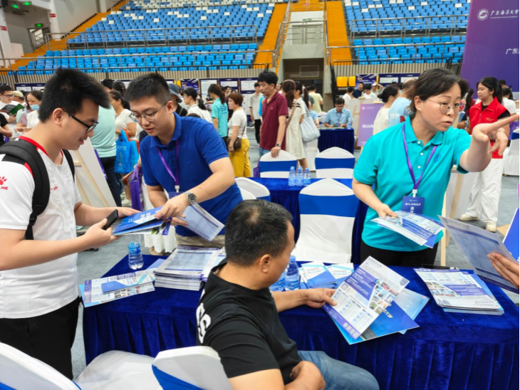 药学院赴广东海洋大学参加 2026 年联合高招咨询会